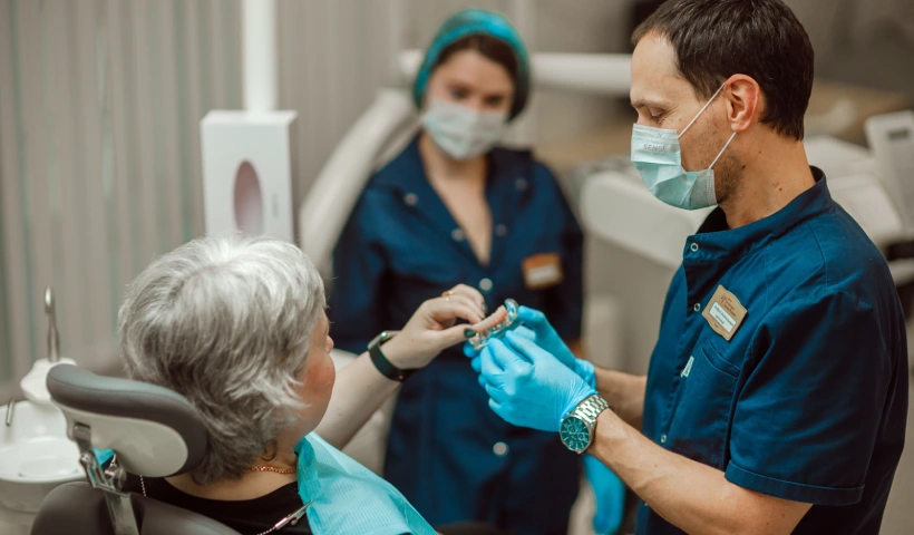 сколько имплантов нужно на одну челюсть