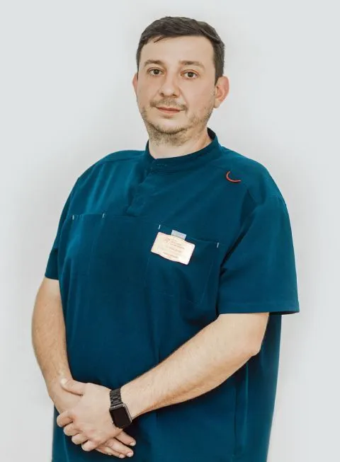 Николов Георгий Романович